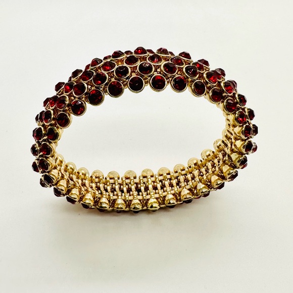 Modern Vintage Red Rhinestone Bracelet - Picture 13 of 16